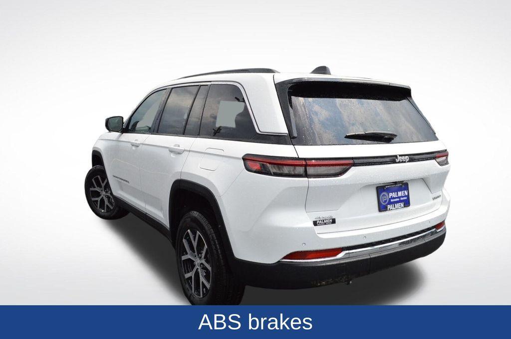 new 2025 Jeep Grand Cherokee car, priced at $41,836