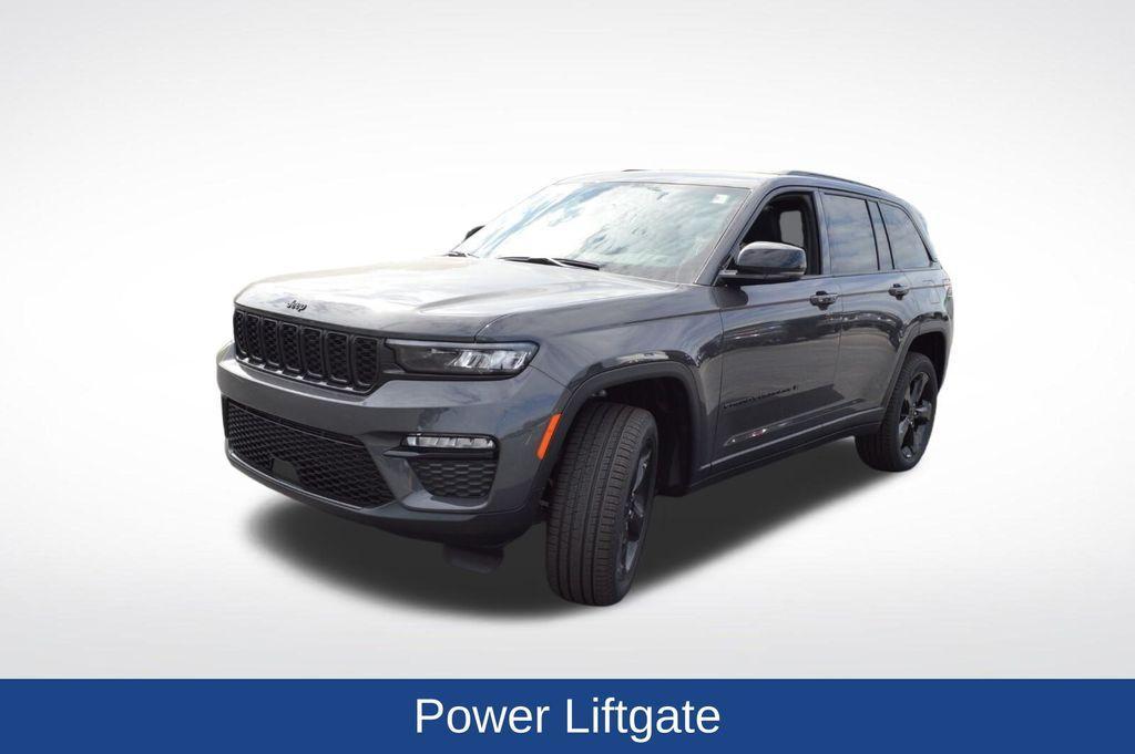 new 2025 Jeep Grand Cherokee car, priced at $51,480