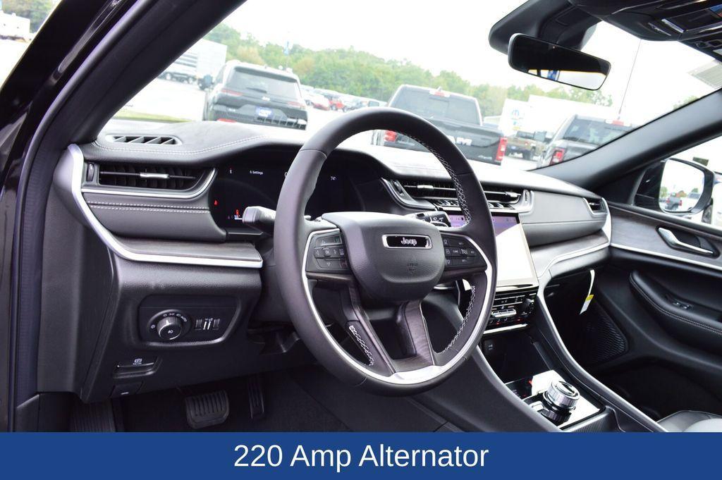 new 2025 Jeep Grand Cherokee L car, priced at $46,961