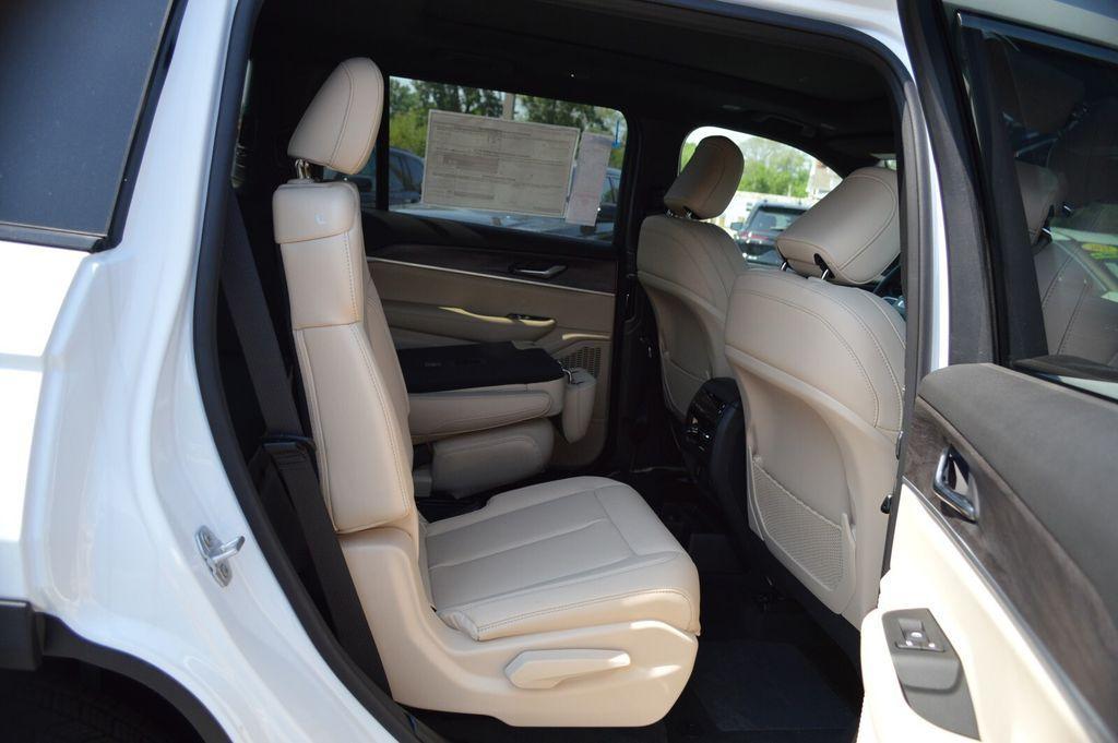 new 2025 Jeep Grand Cherokee L car, priced at $51,015