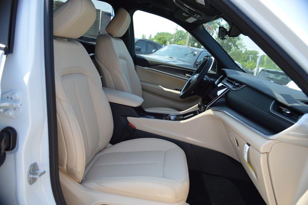 new 2025 Jeep Grand Cherokee L car, priced at $51,015