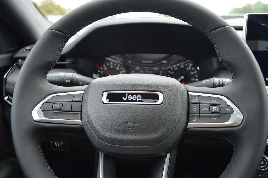 new 2025 Jeep Compass car, priced at $35,510