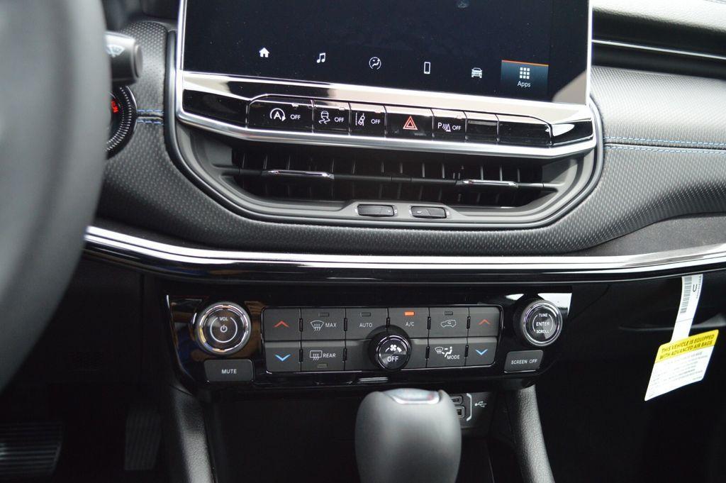 new 2025 Jeep Compass car, priced at $35,510