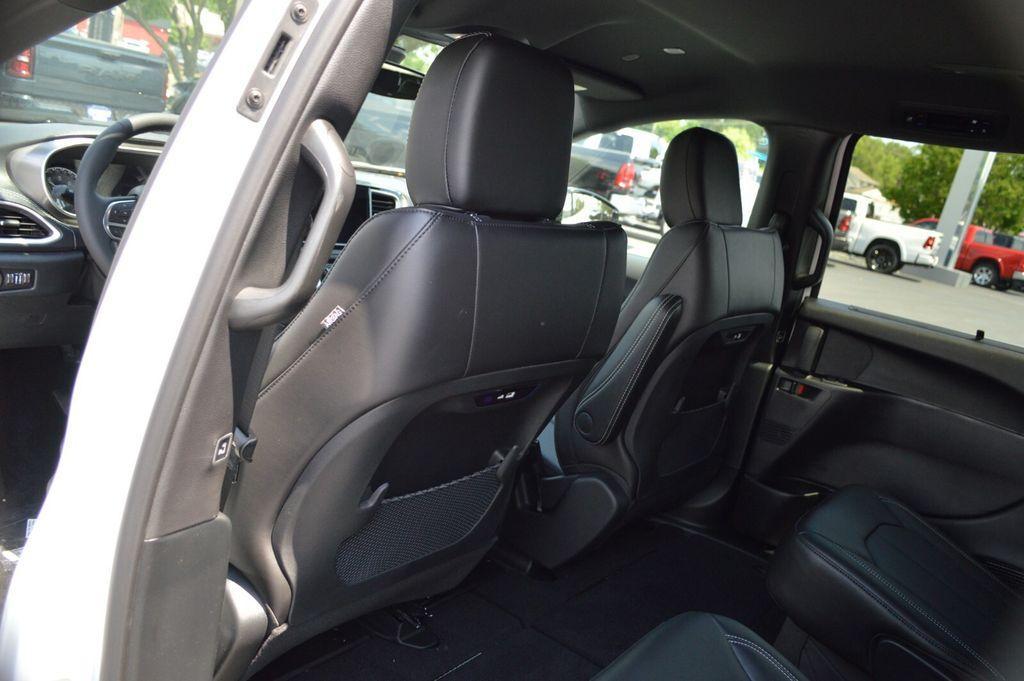 new 2025 Chrysler Pacifica car, priced at $42,482