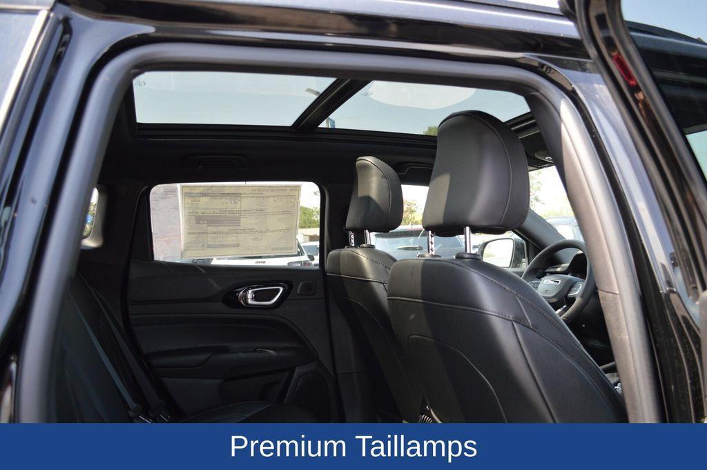 new 2025 Jeep Compass car, priced at $33,547