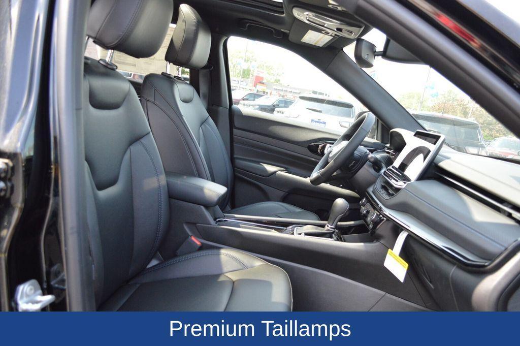 new 2025 Jeep Compass car, priced at $35,130