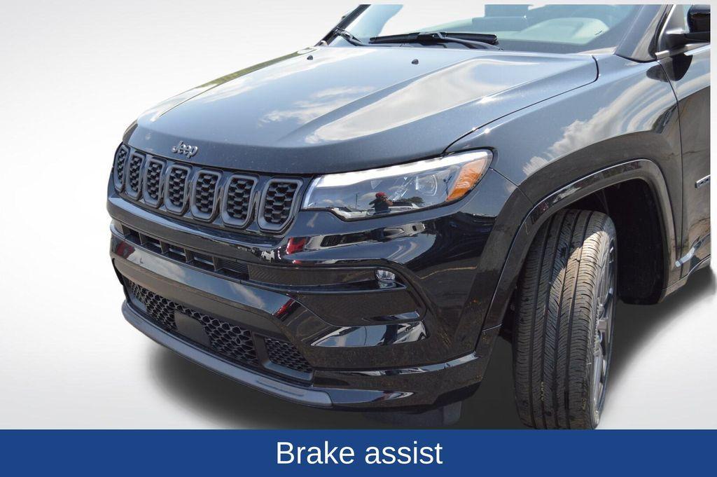 new 2025 Jeep Compass car, priced at $33,547