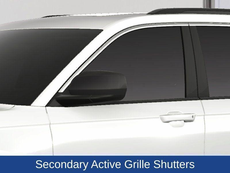new 2025 Jeep Grand Cherokee car, priced at $40,640