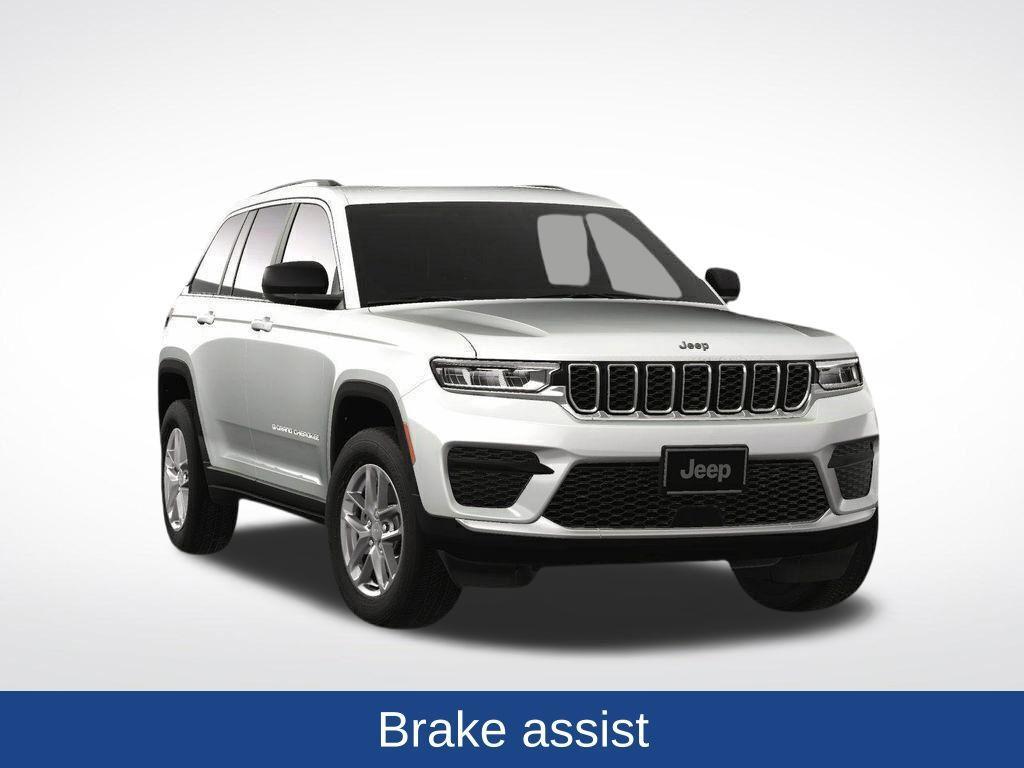 new 2025 Jeep Grand Cherokee car, priced at $40,640