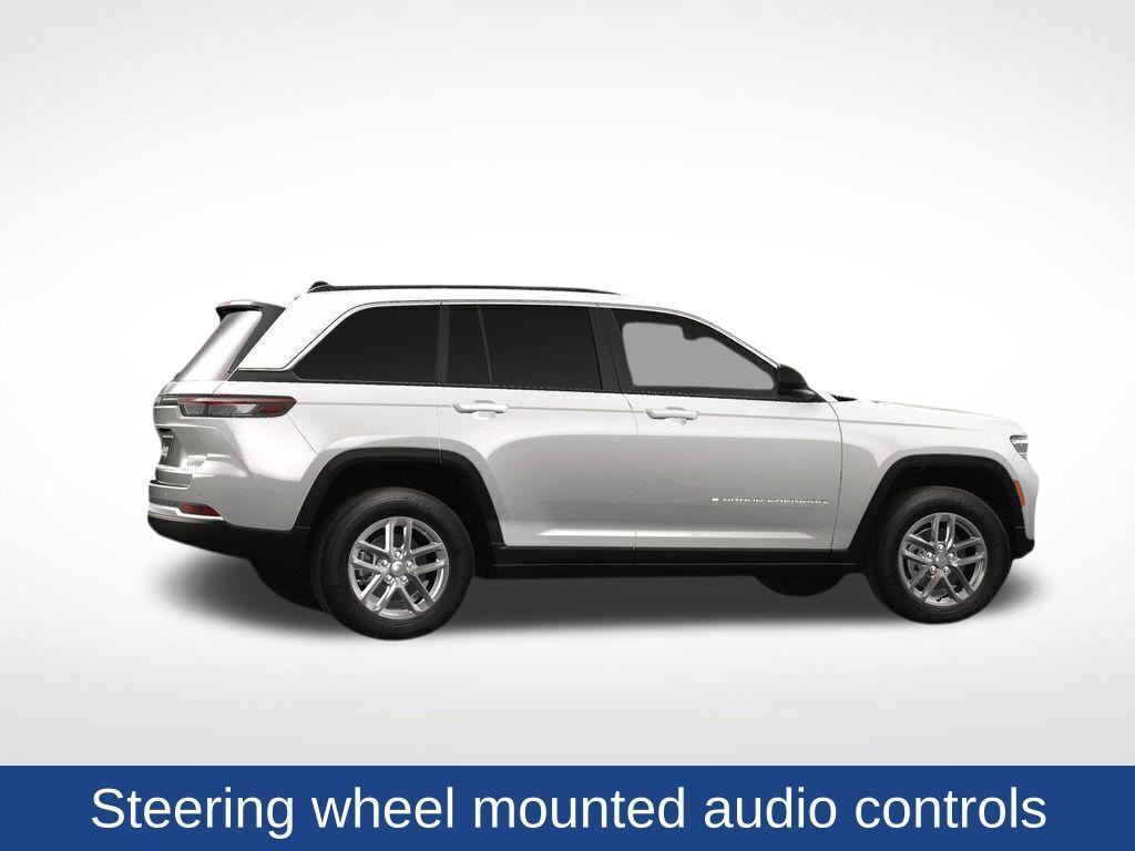 new 2025 Jeep Grand Cherokee car, priced at $40,640
