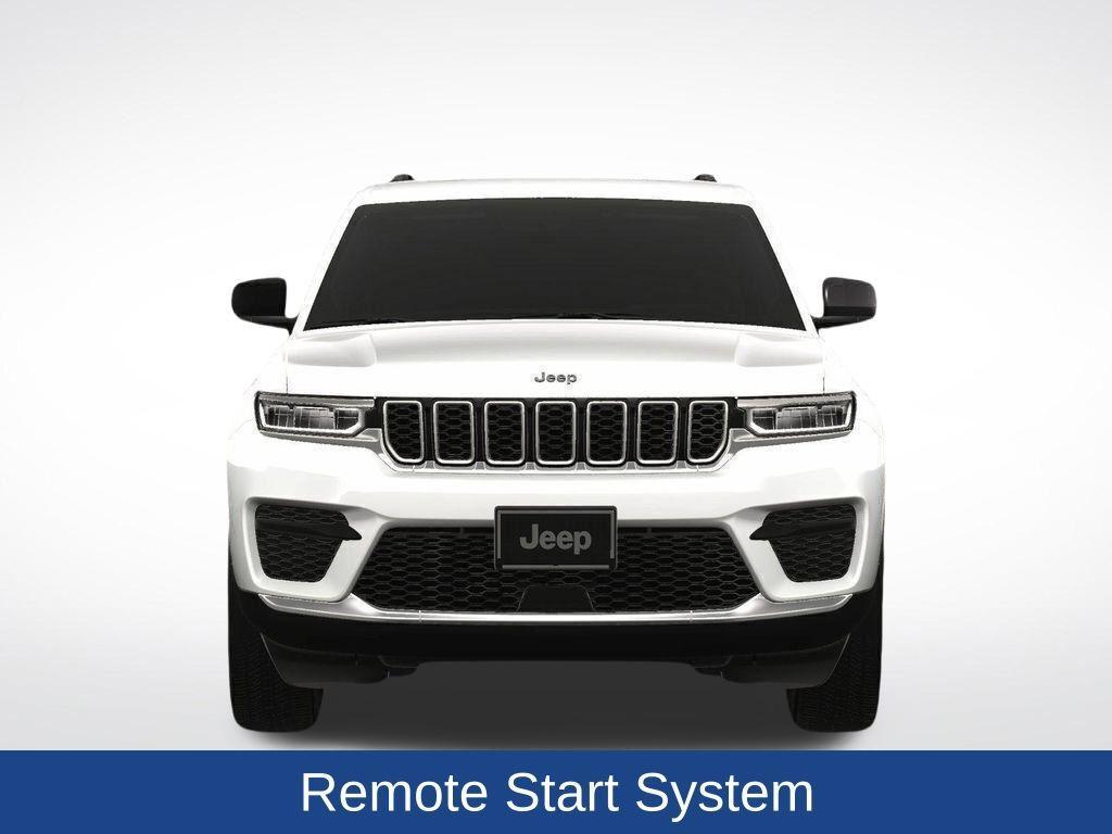 new 2025 Jeep Grand Cherokee car, priced at $40,640