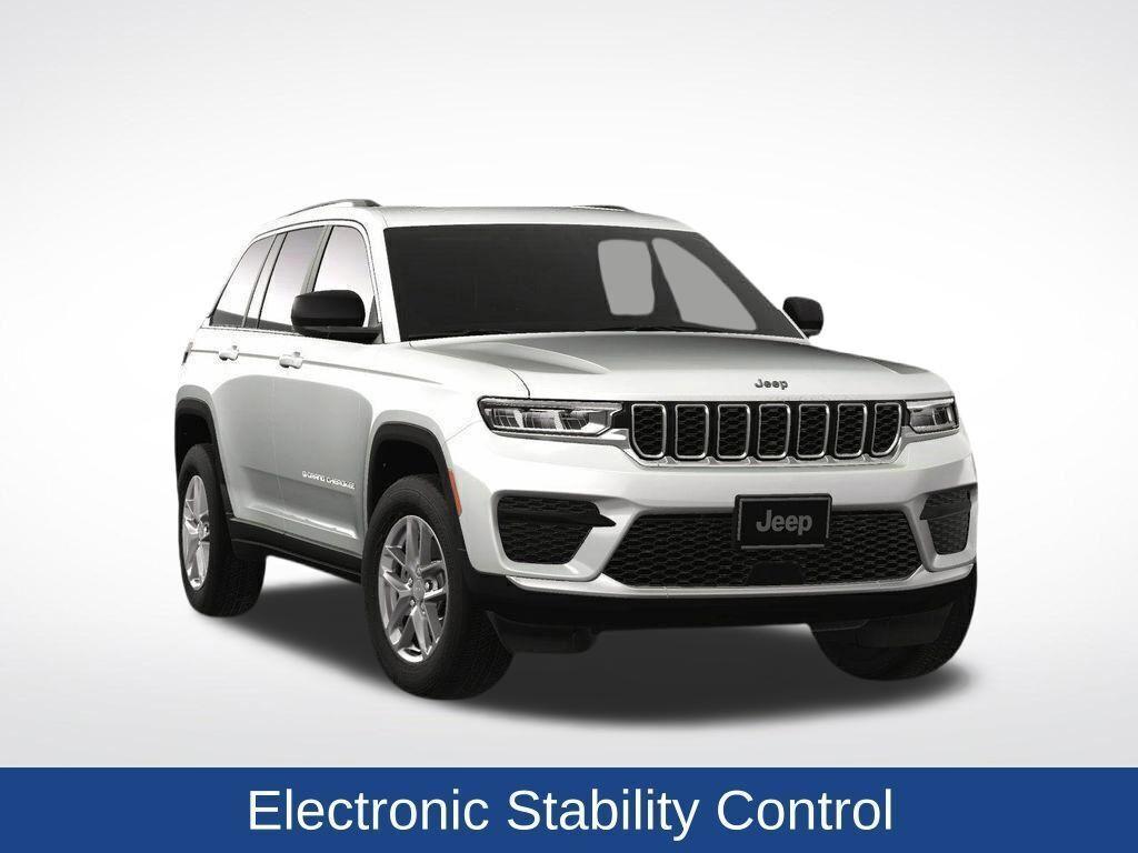 new 2025 Jeep Grand Cherokee car, priced at $39,335
