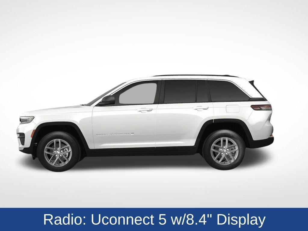 new 2025 Jeep Grand Cherokee car, priced at $40,640