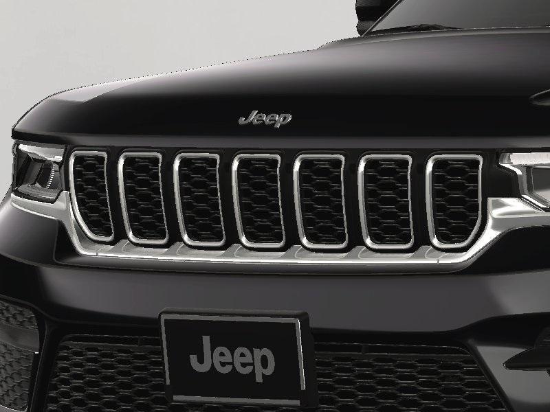 new 2025 Jeep Grand Cherokee car, priced at $43,977