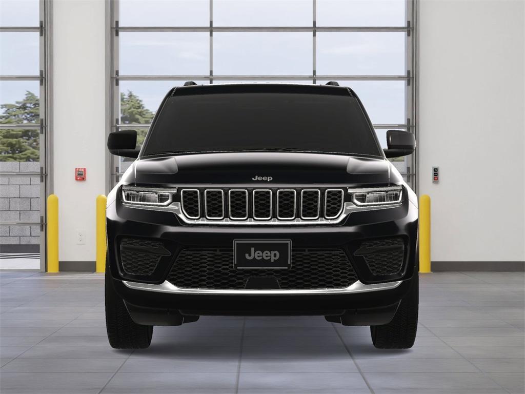 new 2025 Jeep Grand Cherokee car, priced at $43,977