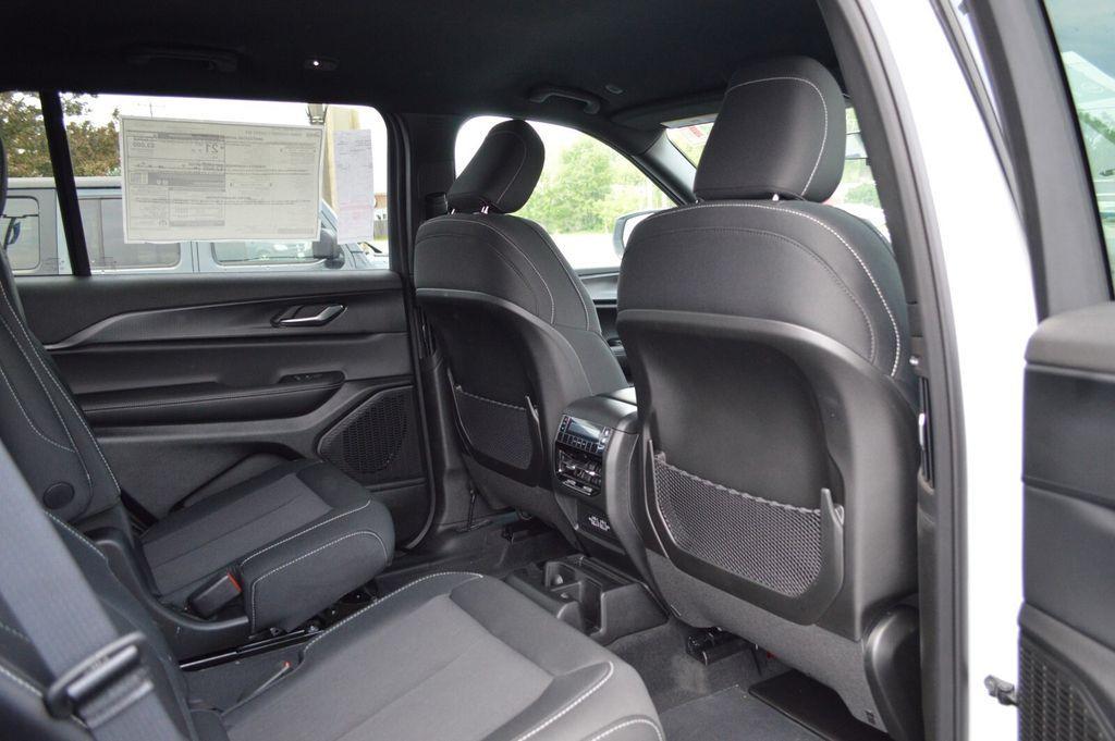 new 2025 Jeep Grand Cherokee L car, priced at $40,309