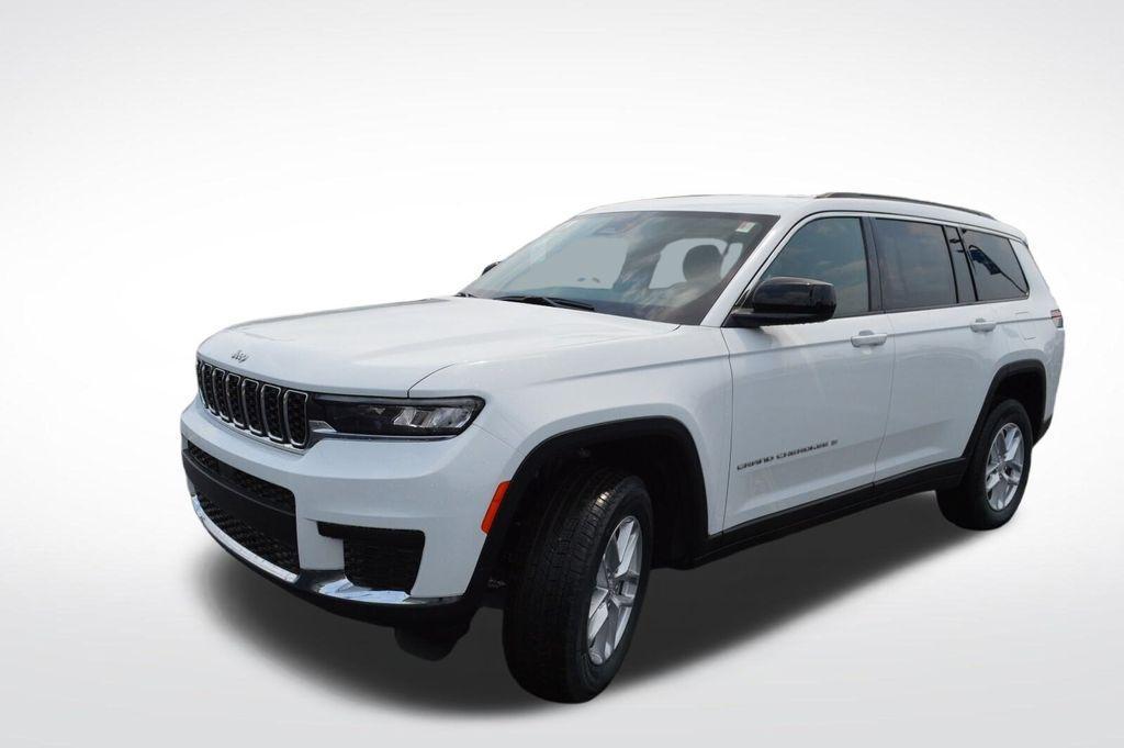 new 2025 Jeep Grand Cherokee L car, priced at $40,309
