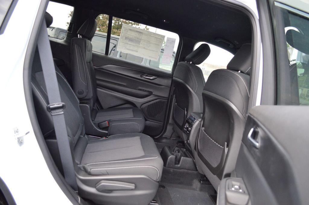 new 2025 Jeep Grand Cherokee L car, priced at $40,309