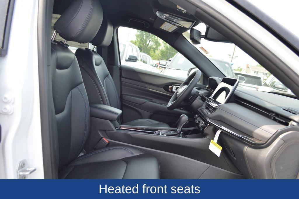 new 2025 Jeep Compass car, priced at $33,630