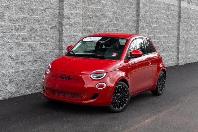 new 2024 FIAT 500e car, priced at $33,095