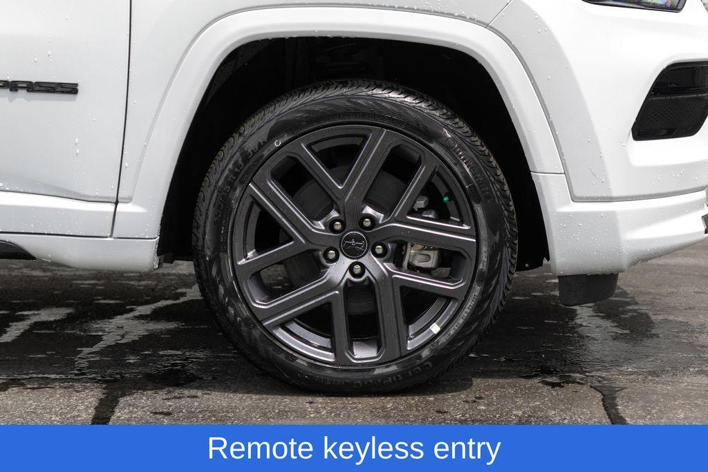 new 2025 Jeep Compass car, priced at $32,652