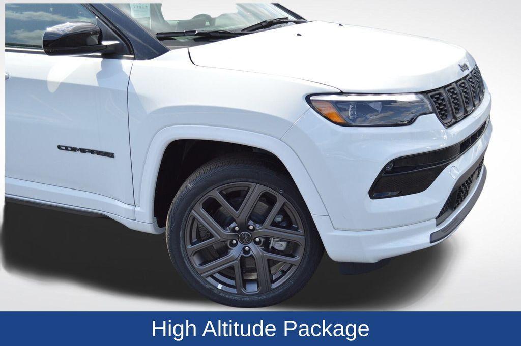 new 2025 Jeep Compass car, priced at $32,652