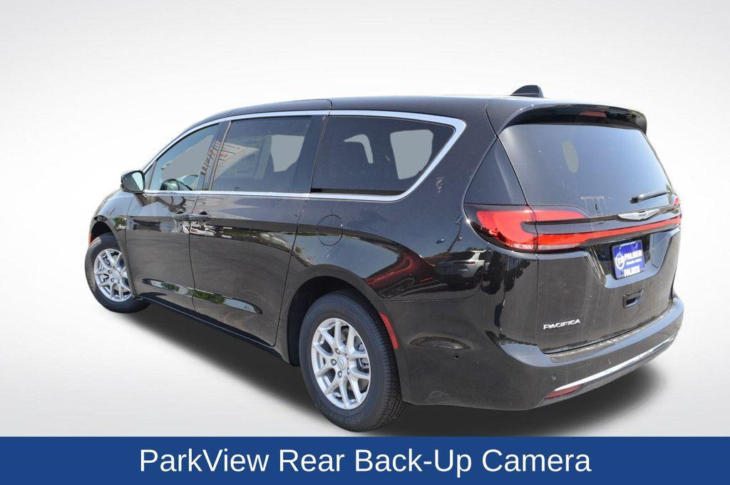 new 2025 Chrysler Pacifica car, priced at $42,482