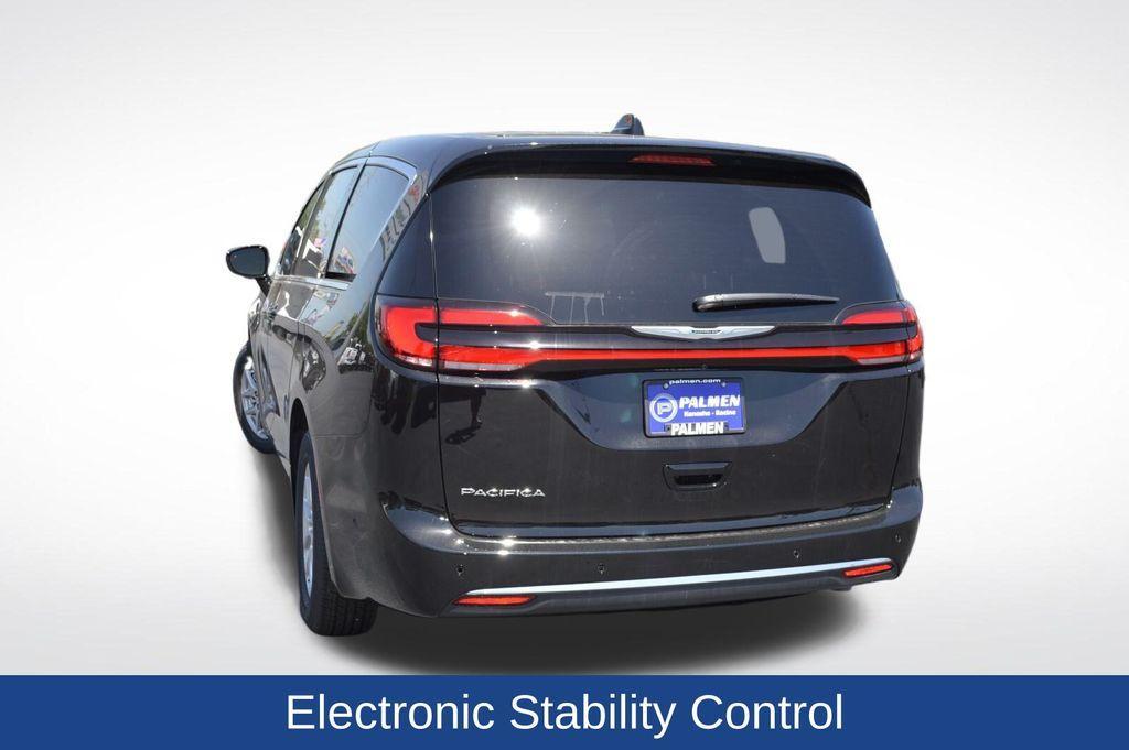 new 2025 Chrysler Pacifica car, priced at $42,482