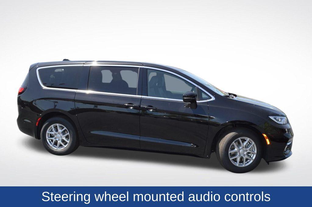 new 2025 Chrysler Pacifica car, priced at $43,853