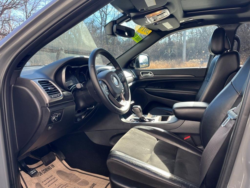 used 2019 Jeep Grand Cherokee car, priced at $23,998