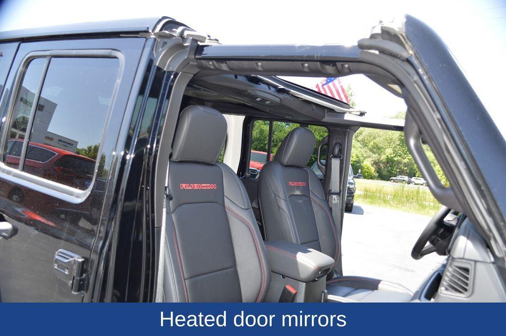 new 2025 Jeep Wrangler car, priced at $60,290