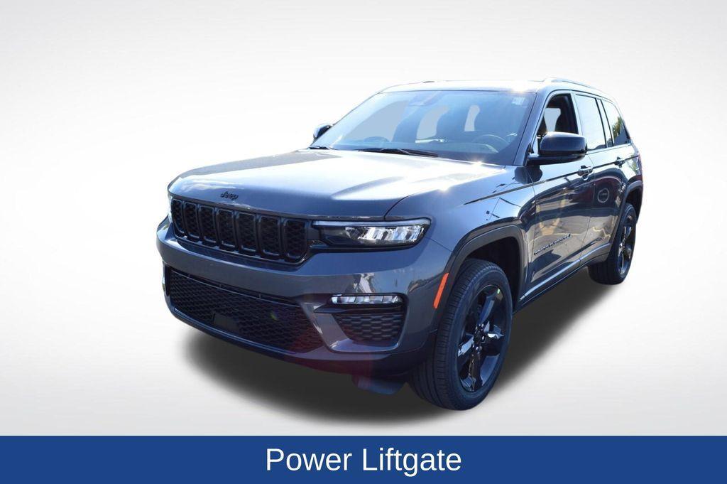 new 2025 Jeep Grand Cherokee car, priced at $51,480