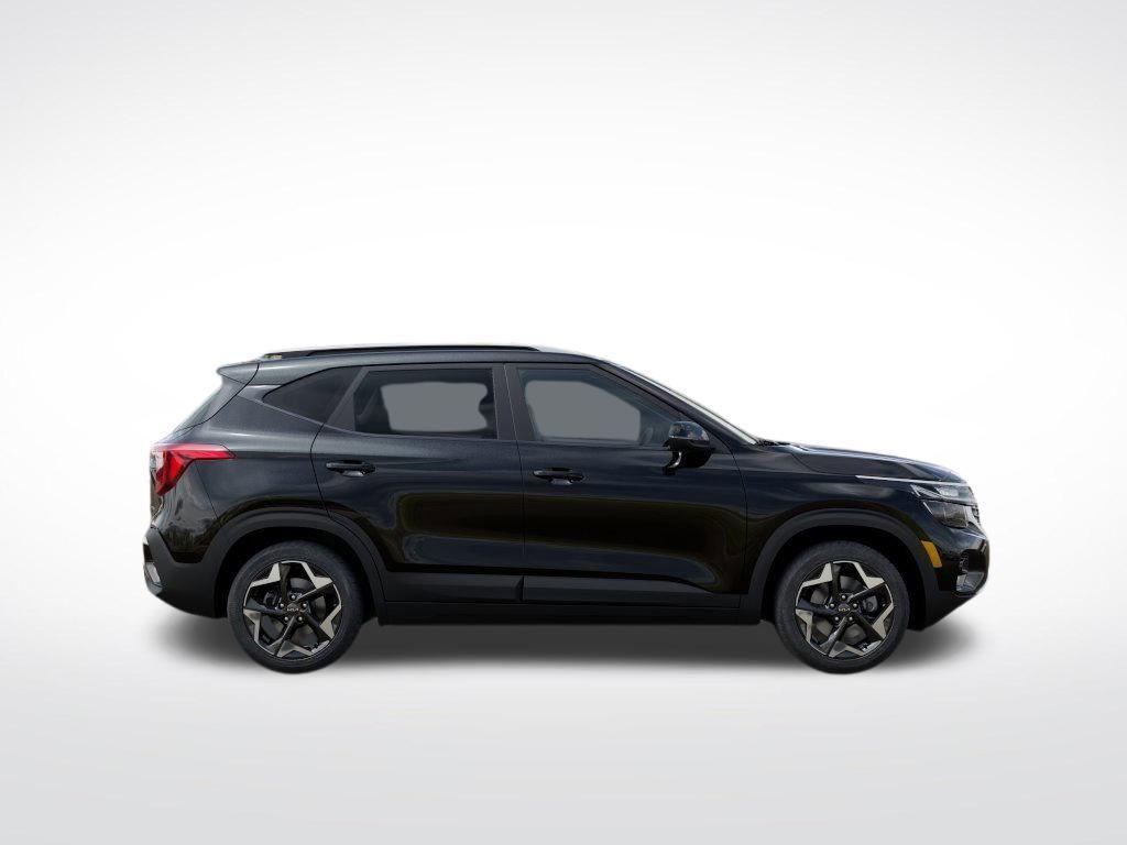 new 2025 Kia Seltos car, priced at $27,517