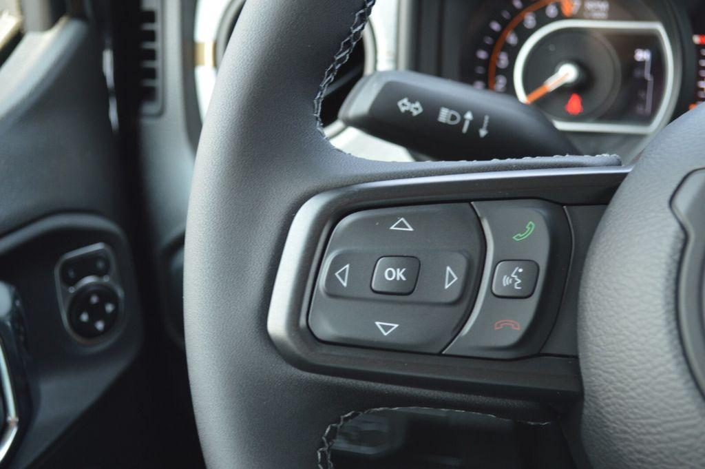 new 2025 Jeep Gladiator car, priced at $49,475
