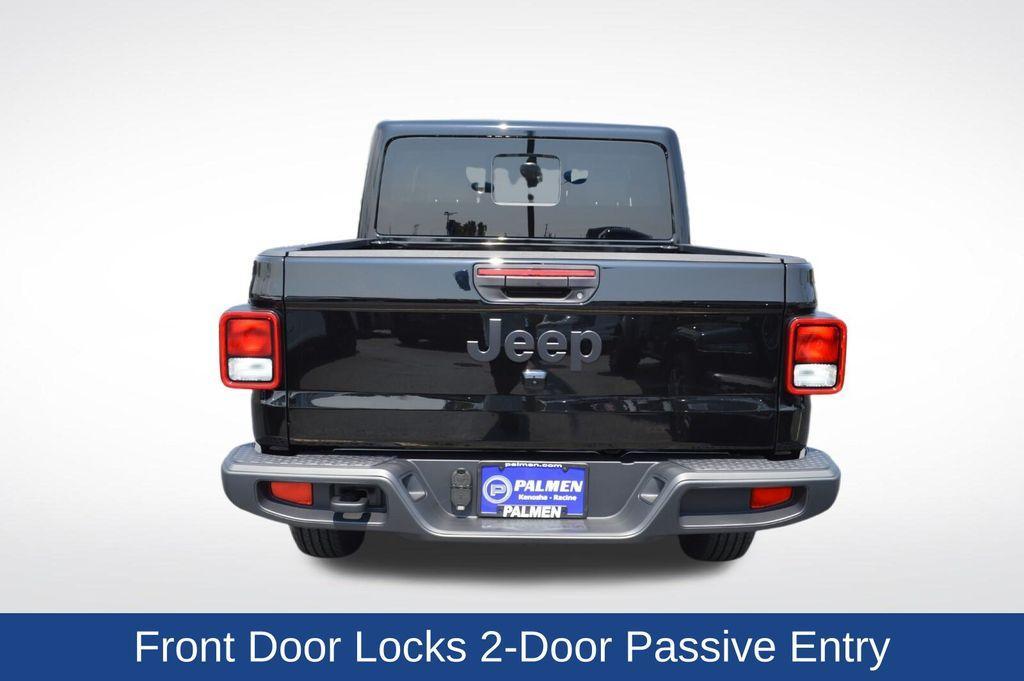 new 2025 Jeep Gladiator car, priced at $49,475