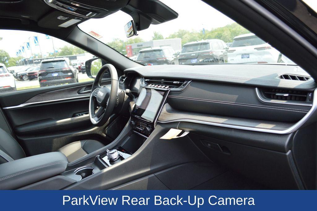new 2025 Jeep Grand Cherokee L car, priced at $51,950