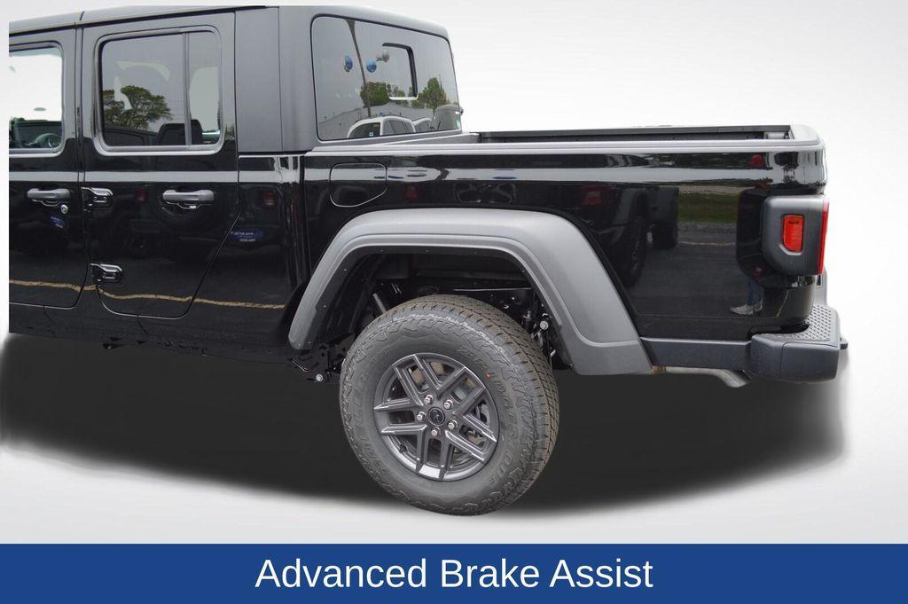 new 2025 Jeep Gladiator car, priced at $47,935