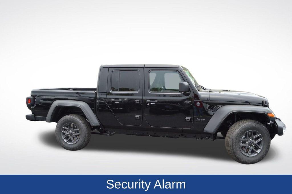 new 2025 Jeep Gladiator car, priced at $47,935