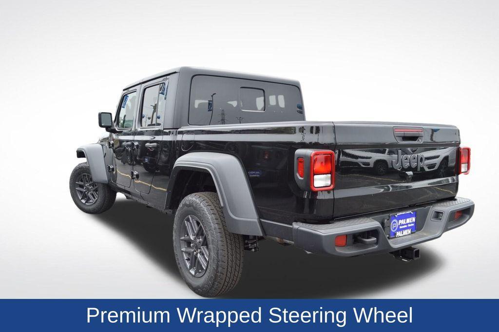 new 2025 Jeep Gladiator car, priced at $47,935