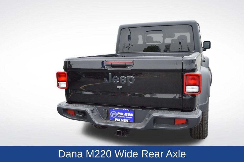 new 2025 Jeep Gladiator car, priced at $47,935
