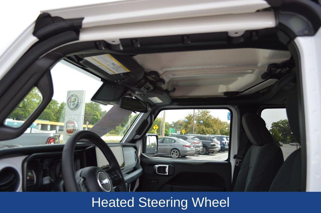 new 2025 Jeep Gladiator car, priced at $48,880