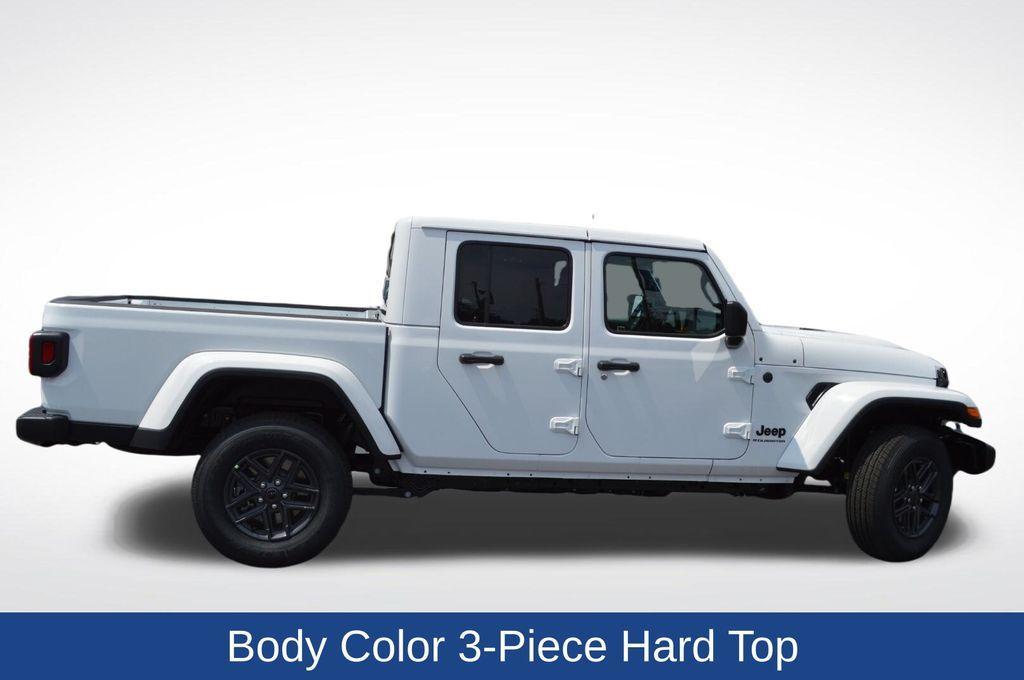 new 2025 Jeep Gladiator car, priced at $48,880