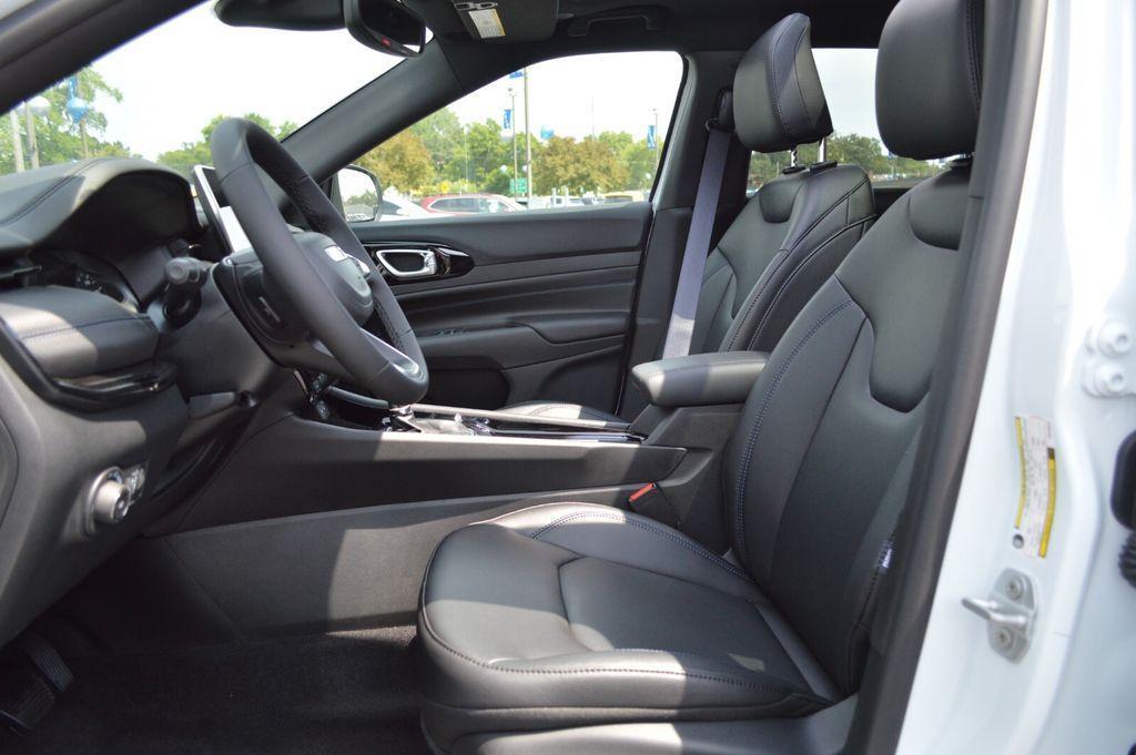 new 2025 Jeep Compass car, priced at $35,310