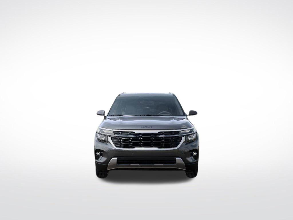 new 2025 Kia Seltos car, priced at $28,562