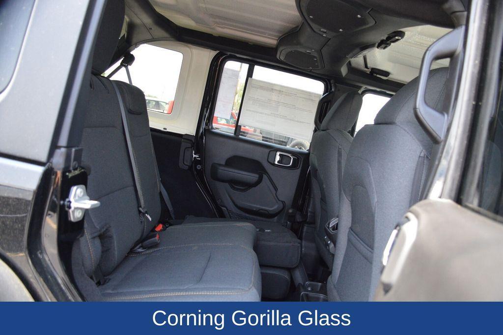 new 2025 Jeep Wrangler car, priced at $48,778