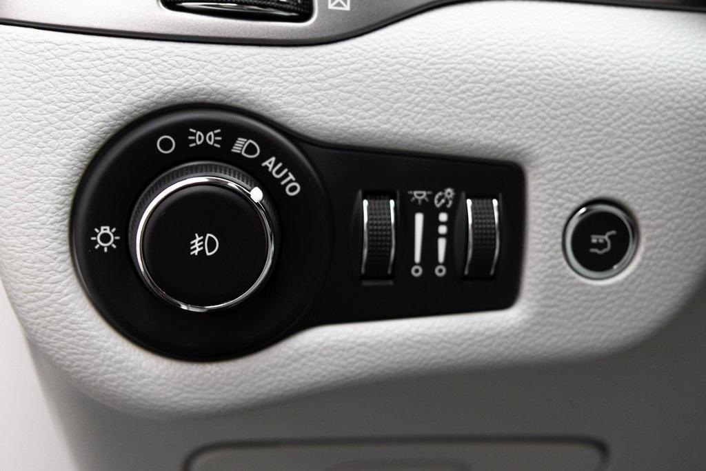 used 2022 Jeep Cherokee car, priced at $28,500