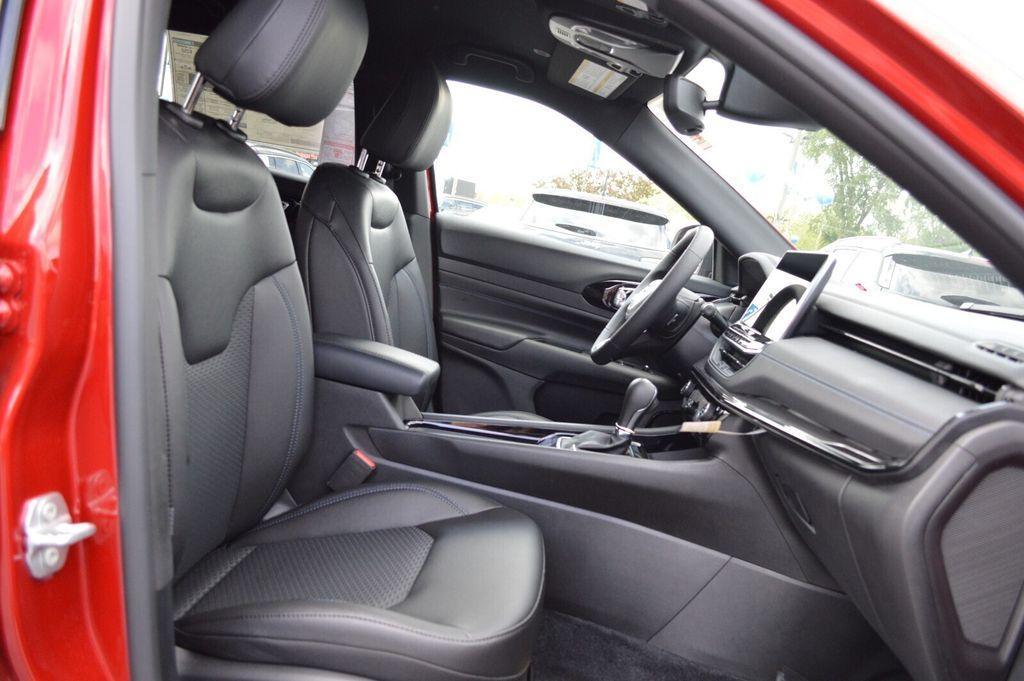 new 2025 Jeep Compass car, priced at $28,980