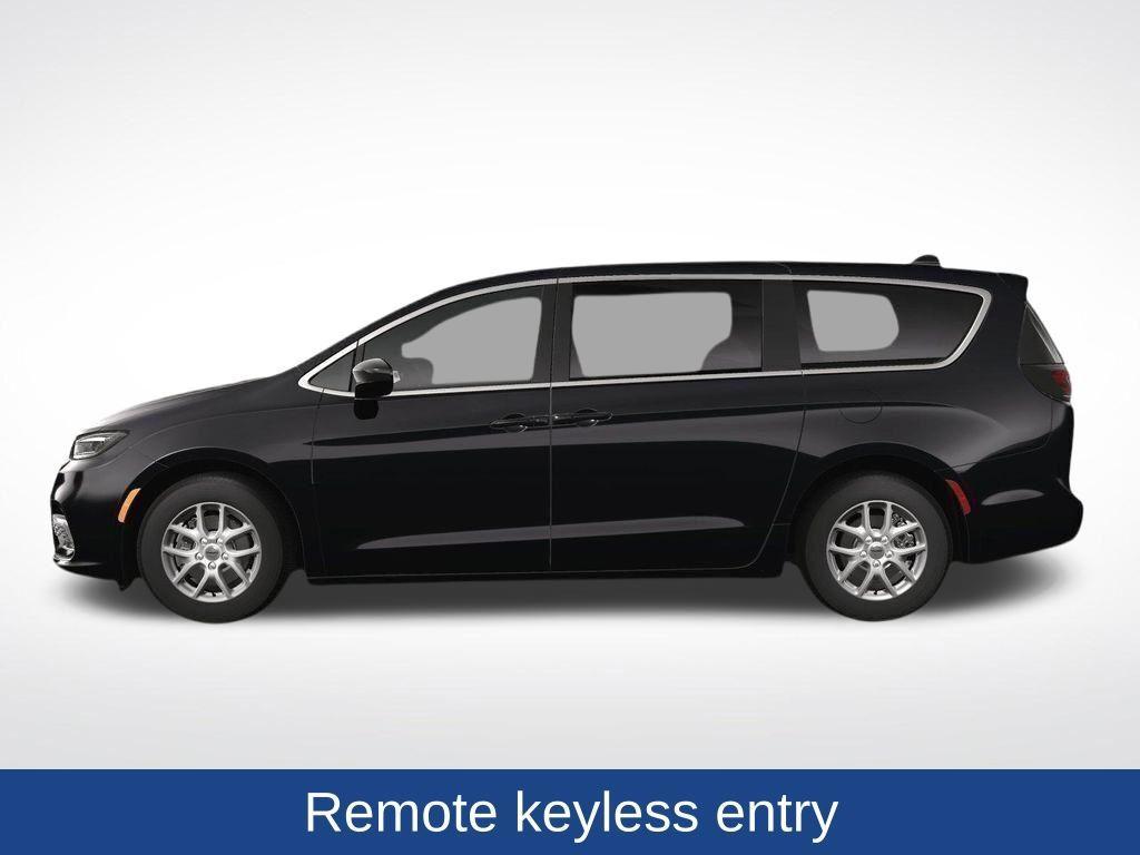 new 2025 Chrysler Pacifica car, priced at $43,945