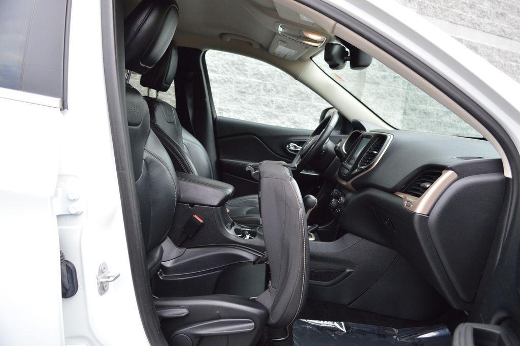 used 2015 Jeep Cherokee car, priced at $15,300