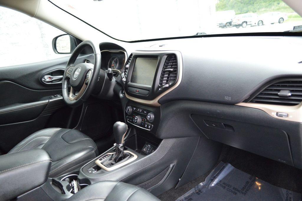 used 2015 Jeep Cherokee car, priced at $15,300